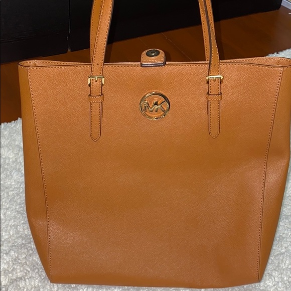 Michael Kors Handbags - Michael Kors Tan Tote Bag